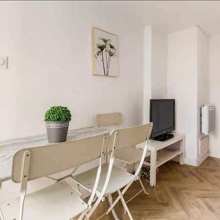 Escapade Pres De Lille - Appartement Charmant Avec Terrasse Et Parking Privee Mons-en-Baroeul Exterior foto