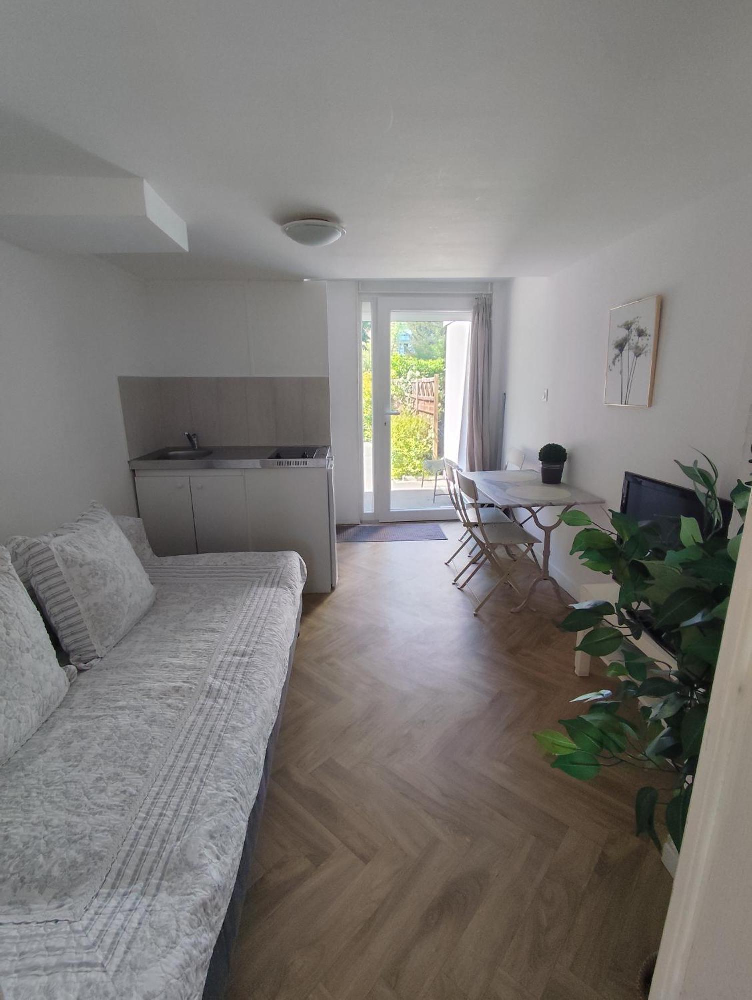 Escapade Pres De Lille - Avec Terrasse Et Parking Privee Apartment